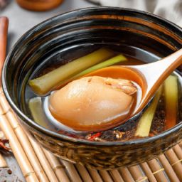 煮雞蛋美容護(hù)膚方法視頻教程，打造靚麗肌膚！